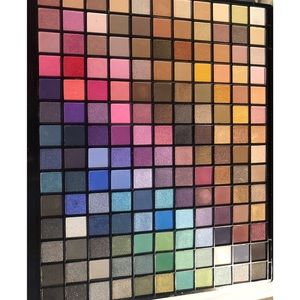 Profusion Cosmetics 154 shadow palette!